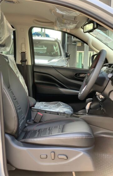 Interior-Navara-Pro-4x